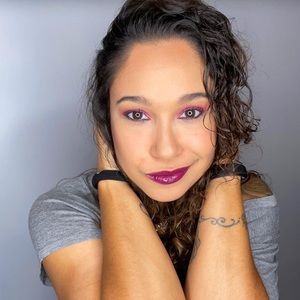 Meet your Posher, Jasmine